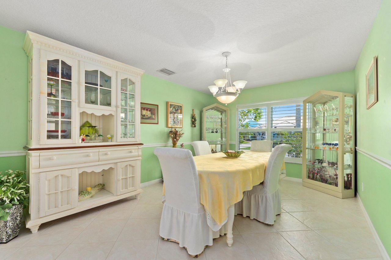 139 Commonwealth Court, Hutchinson Island, FL 34949 Photo