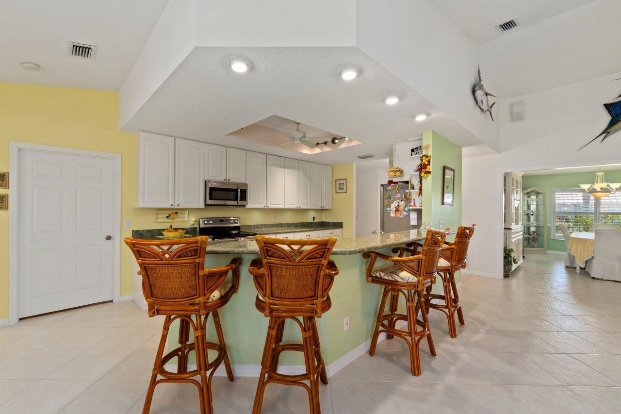 139 Commonwealth Court, Hutchinson Island, FL 34949 Photo