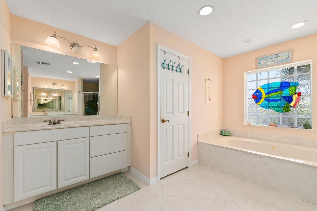 139 Commonwealth Court, Hutchinson Island, FL 34949 Photo