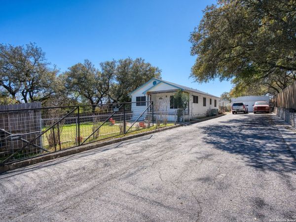 652 Tamarack, Canyon Lake, TX 78133