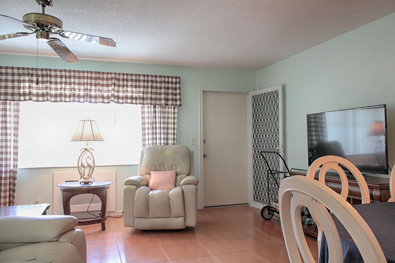 880 Horizons W, Unit 102, Boynton Beach, FL 33435 Photo