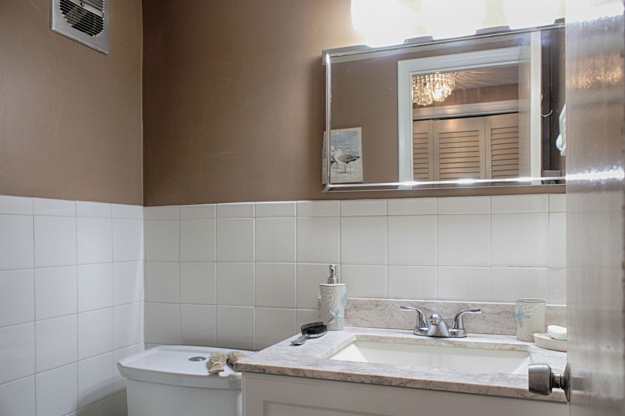 880 Horizons W, Unit 102, Boynton Beach, FL 33435 Photo