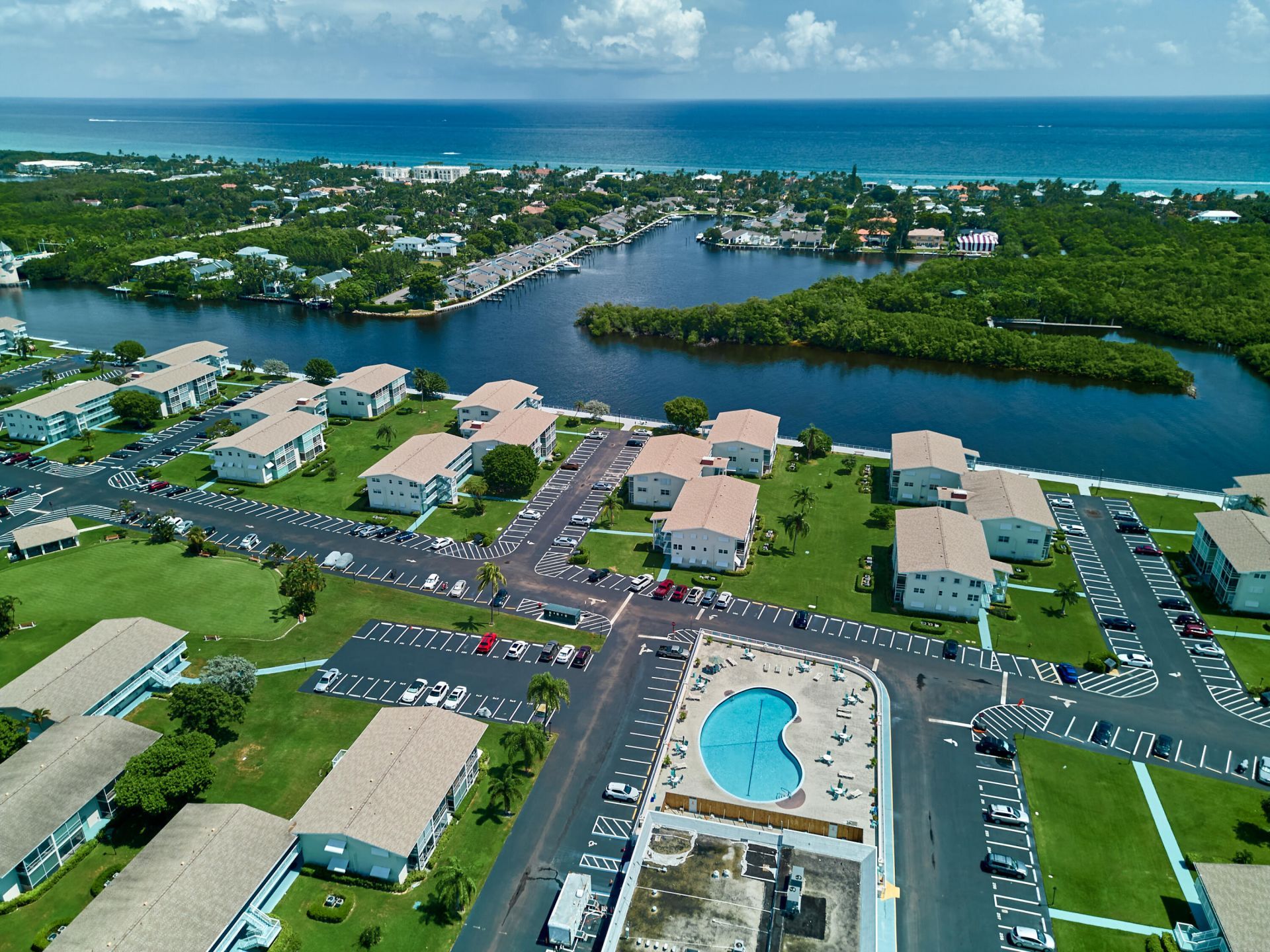 880 Horizons W, Unit 102, Boynton Beach, FL 33435 Photo