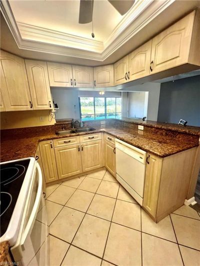 5765 Trailwinds Dr, Unit 115, Fort Myers, FL 33907 Photo