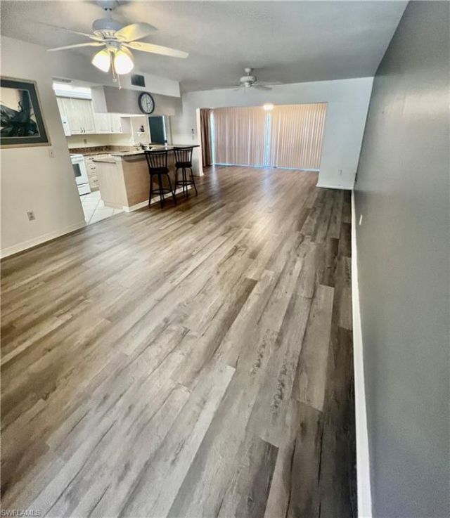 5765 Trailwinds Dr, Unit 115, Fort Myers, FL 33907 Photo