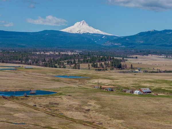 56100 Smock Road, Tygh Valley, OR 97063