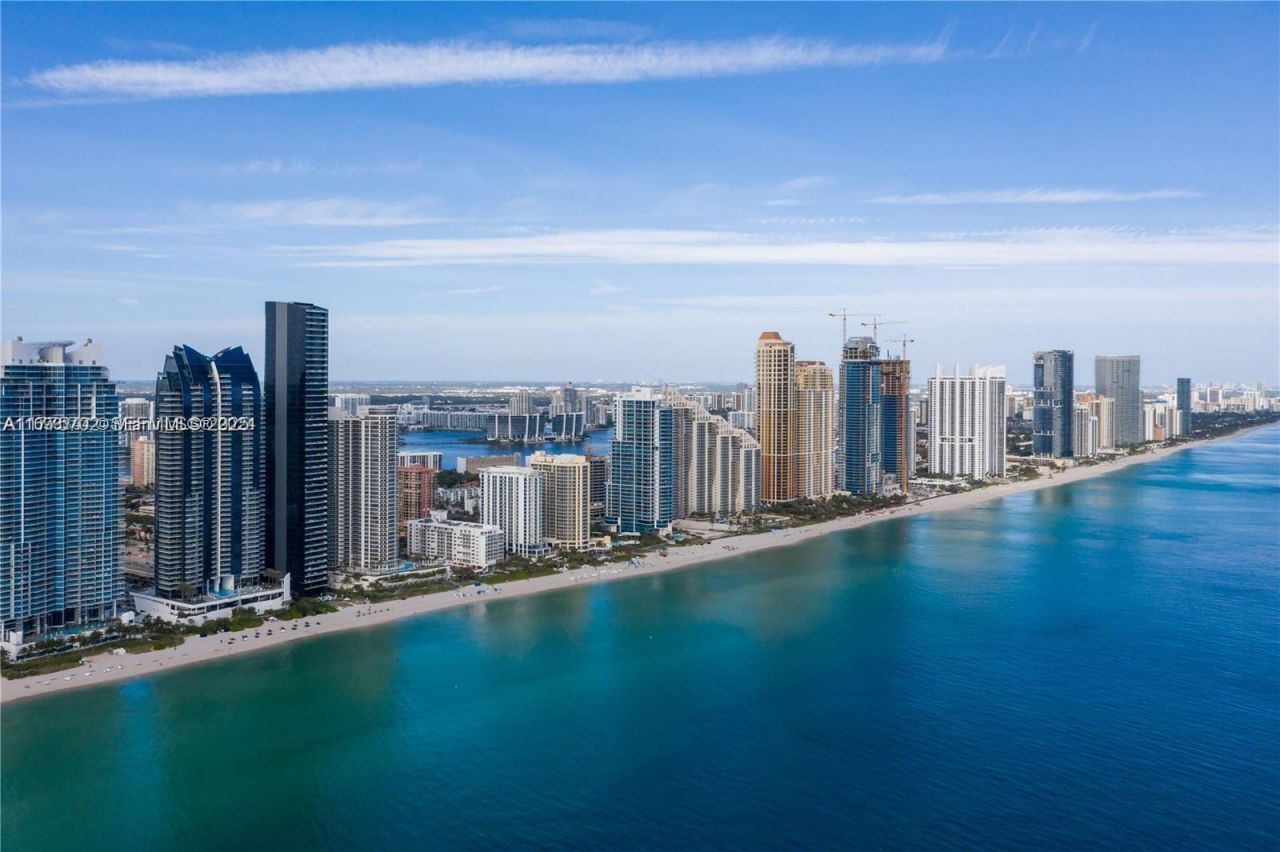 17121 Collins Ave, Unit 1703, Sunny Isles Beach, FL 33160 Photo