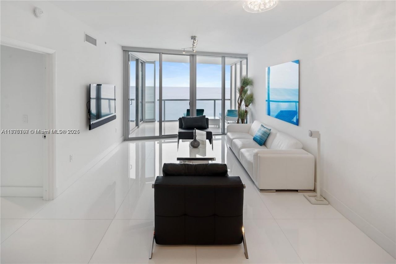 17121 Collins Ave, Unit 1703, Sunny Isles Beach, FL 33160 Photo
