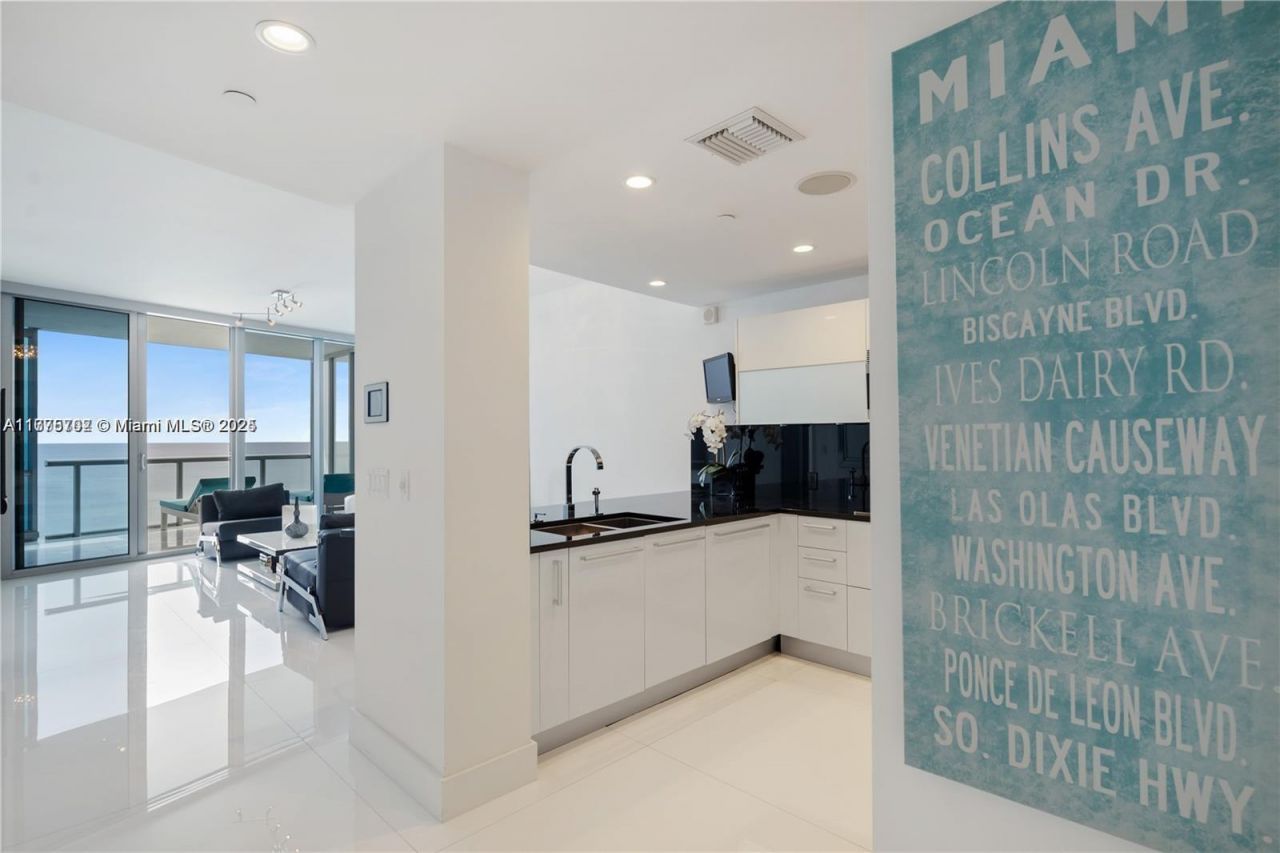 17121 Collins Ave, Unit 1703, Sunny Isles Beach, FL 33160 Photo