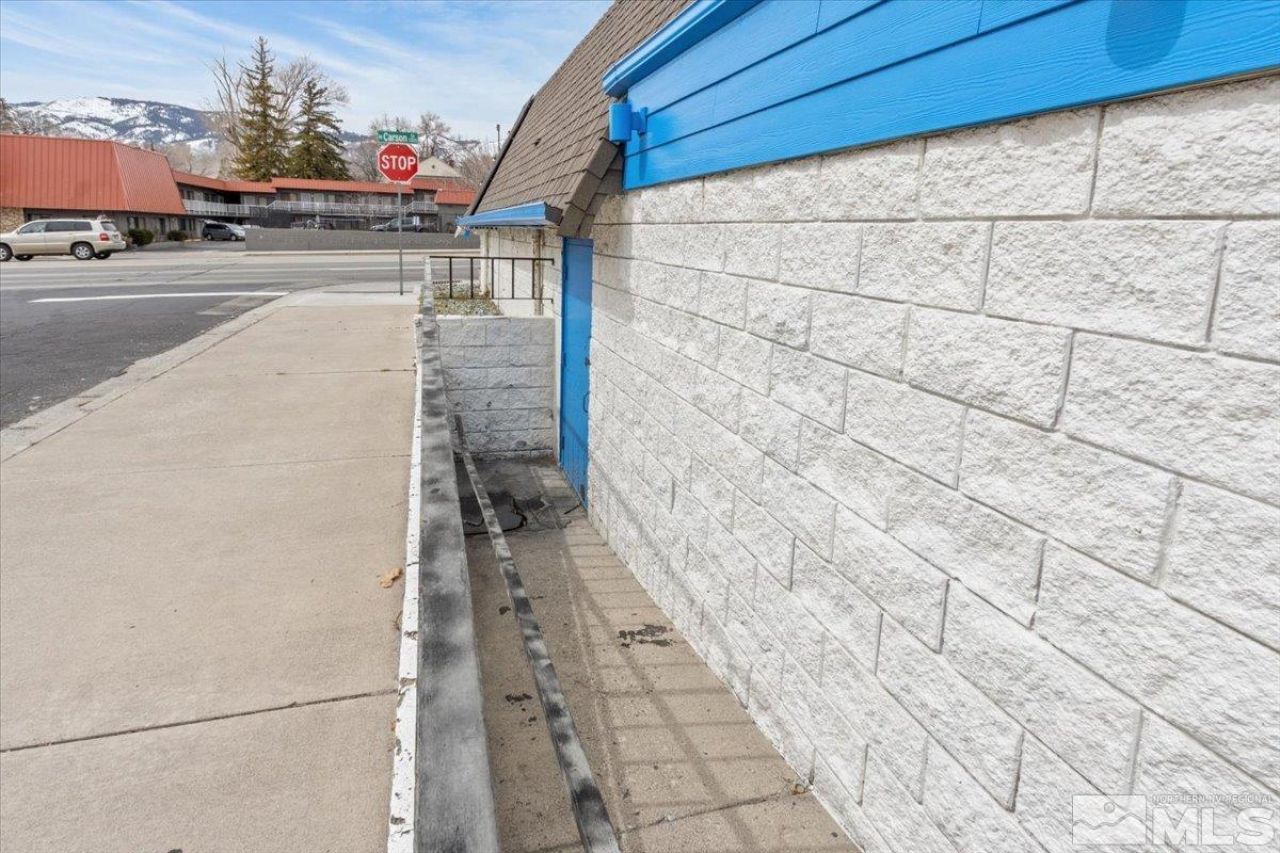 1301 N Carson Avenue, Carson City, NV 89701 Photo