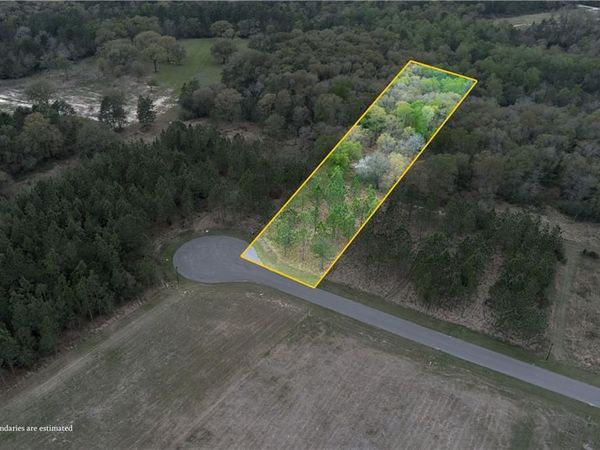 47 Hampton Ridge Court, Mobile, AL 36608