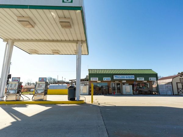 784 E State Highway 215, Dadeville, MO 65635