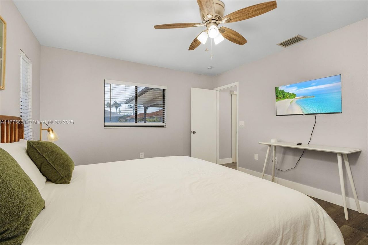 1424 SW 49th Street, Cape Coral, FL 33914 Photo