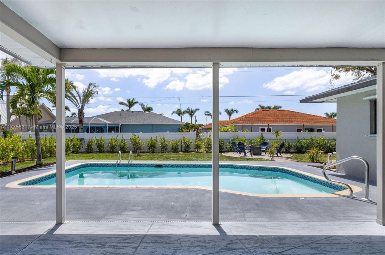 1424 SW 49th Street, Cape Coral, FL 33914 Photo
