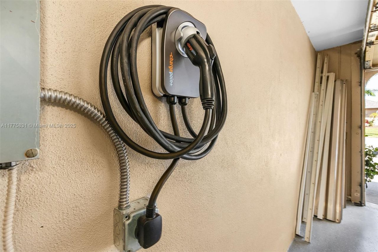 1424 SW 49th Street, Cape Coral, FL 33914 Photo