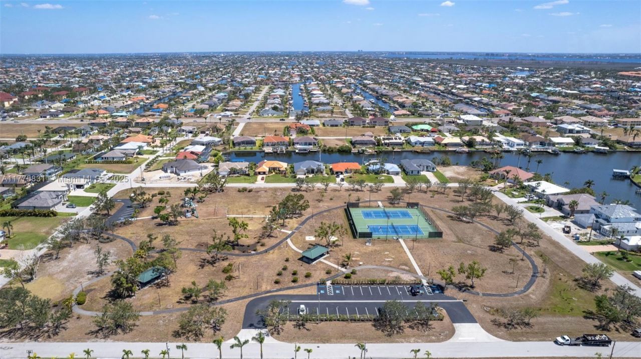 1424 SW 49th Street, Cape Coral, FL 33914 Photo