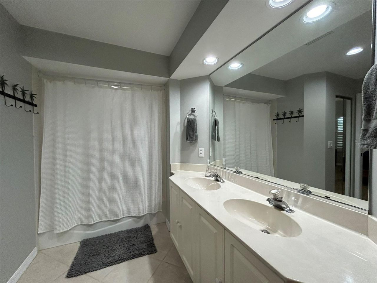 3706 54th Drive W, Unit 204, Bradenton, FL 34210 Photo