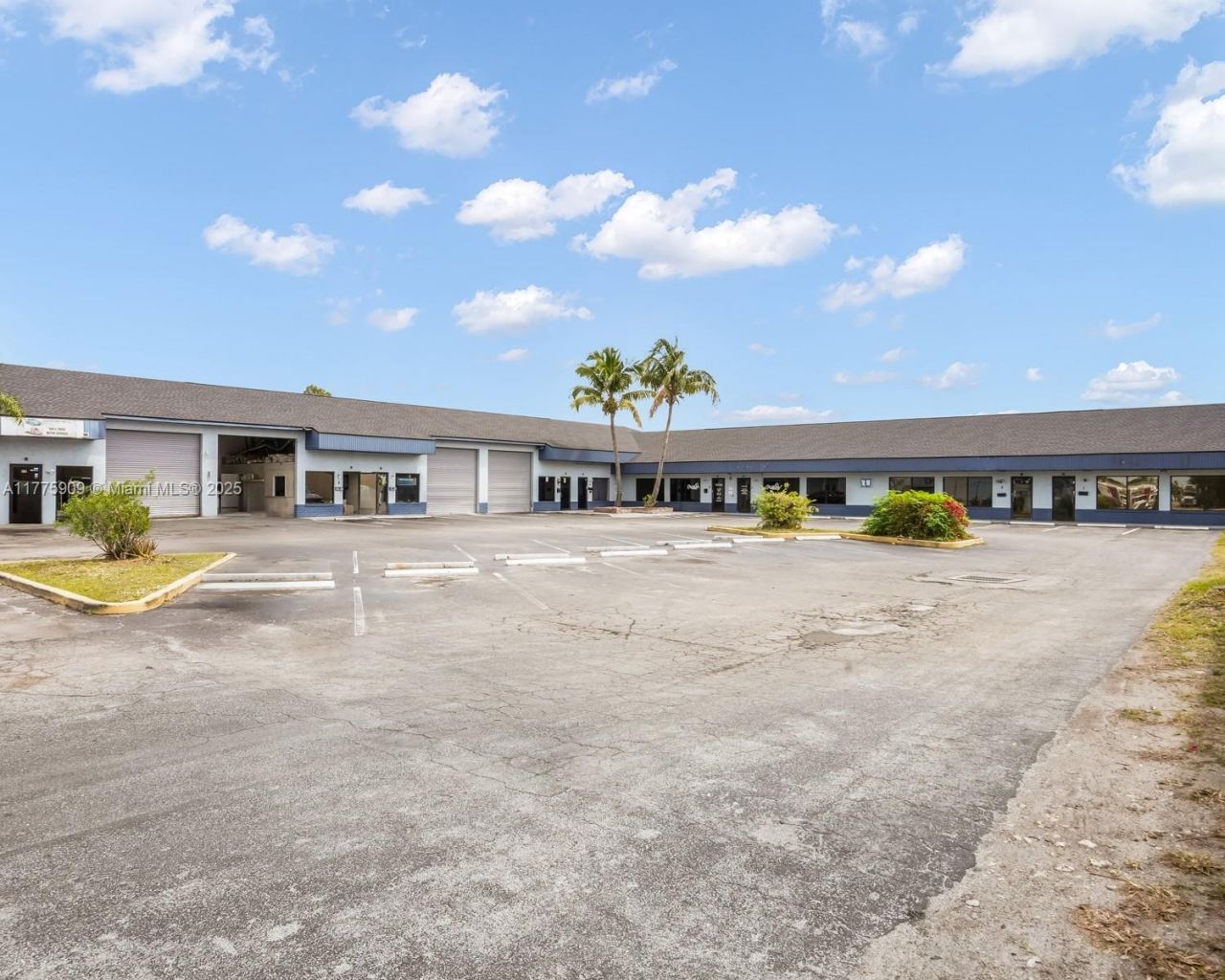 3775 Fowler St, Fort Myers, FL 33901 Photo