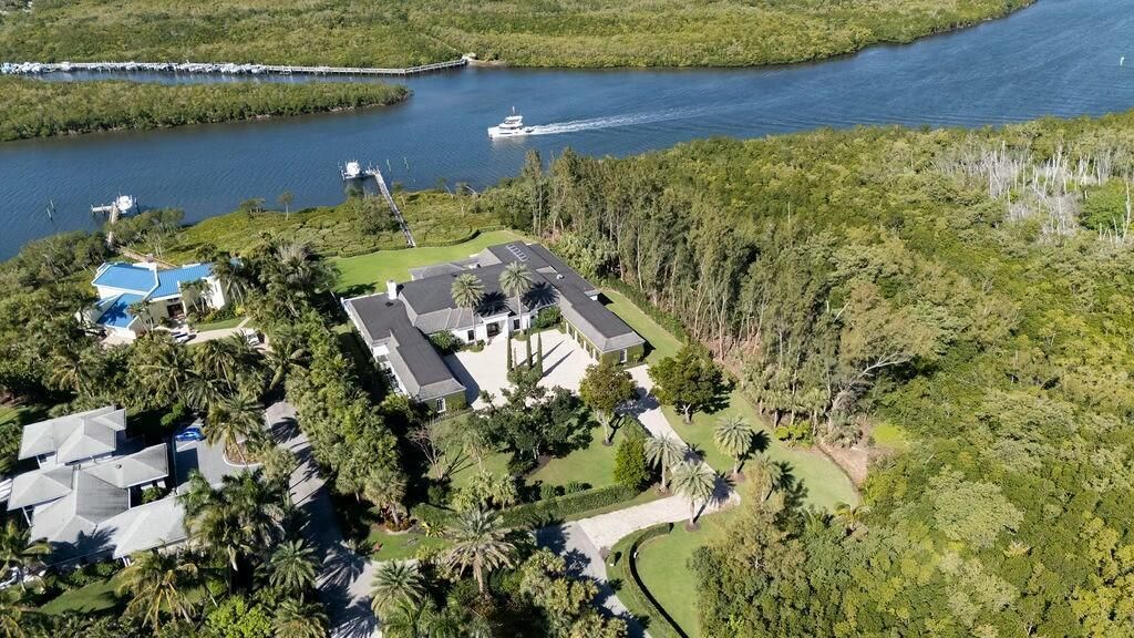 100 Harbor Way, Jupiter Island, FL 33455 Photo