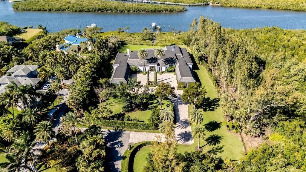 100 Harbor Way, Jupiter Island, FL 33455 Photo