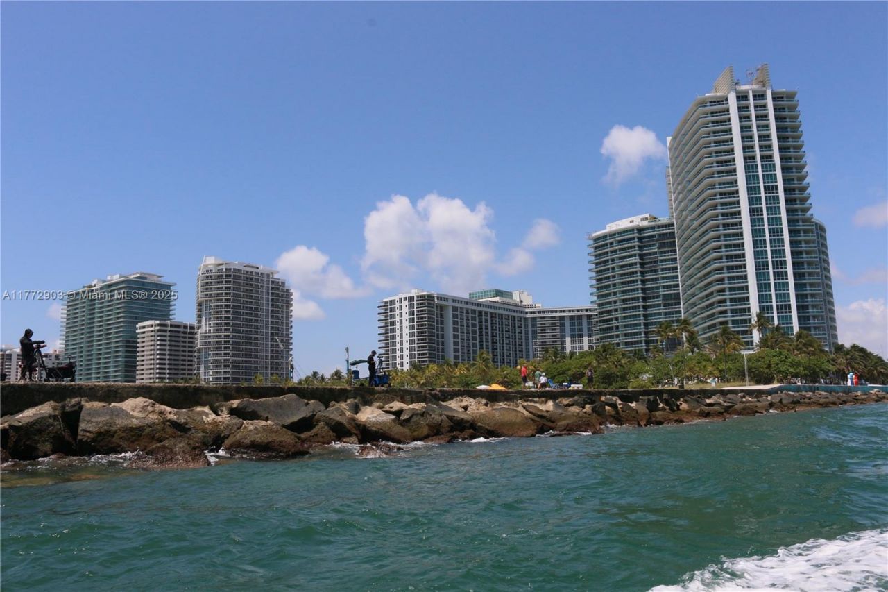 9801 Collins Ave, Unit 11M, Bal Harbour, FL 33154 Photo