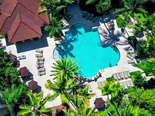 19555 E Country Club Dr, Unit 8108, Aventura, FL 33180