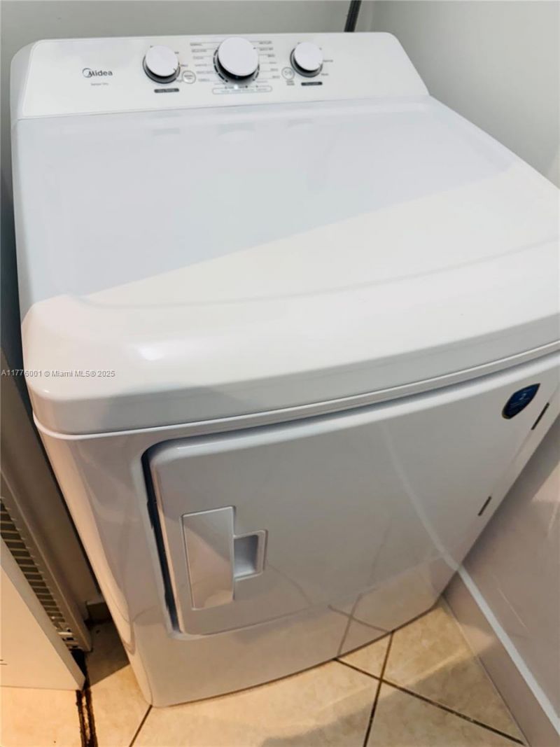 19555 E Country Club Dr, Unit 8108, Aventura, FL 33180 Photo