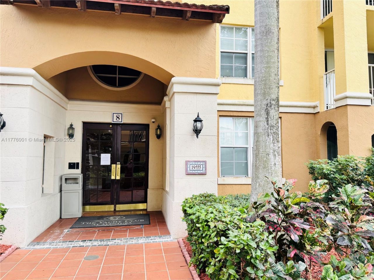 19555 E Country Club Dr, Unit 8108, Aventura, FL 33180 Photo
