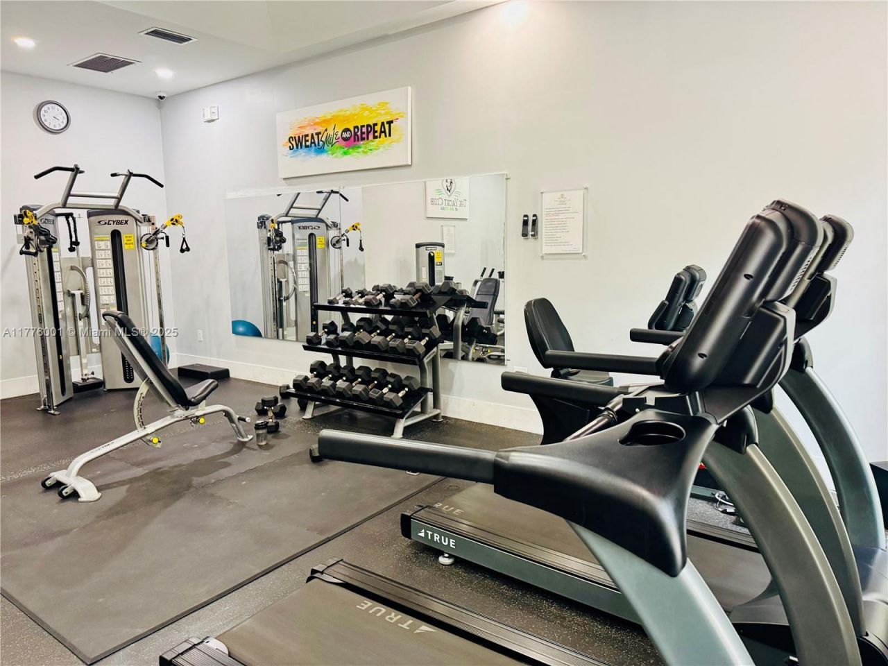 19555 E Country Club Dr, Unit 8108, Aventura, FL 33180 Photo