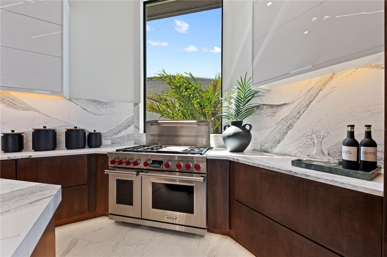 800 Blue Shell Loop, Sarasota, FL 34240 Photo