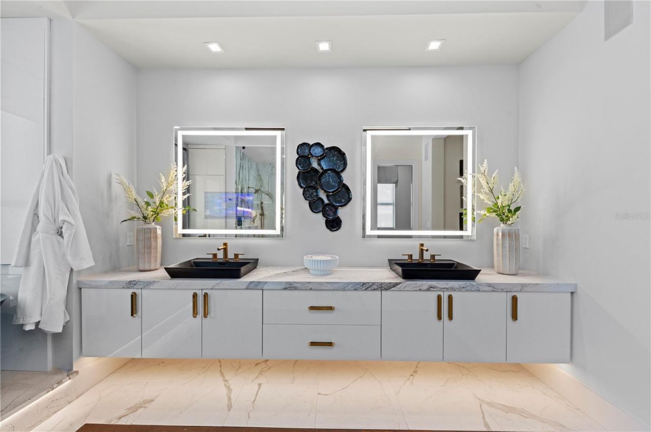 800 Blue Shell Loop, Sarasota, FL 34240 Photo