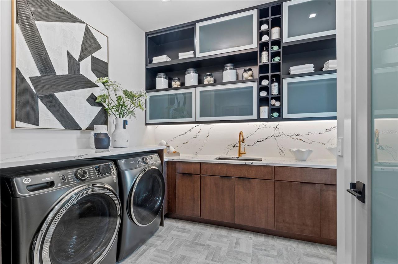 800 Blue Shell Loop, Sarasota, FL 34240 Photo