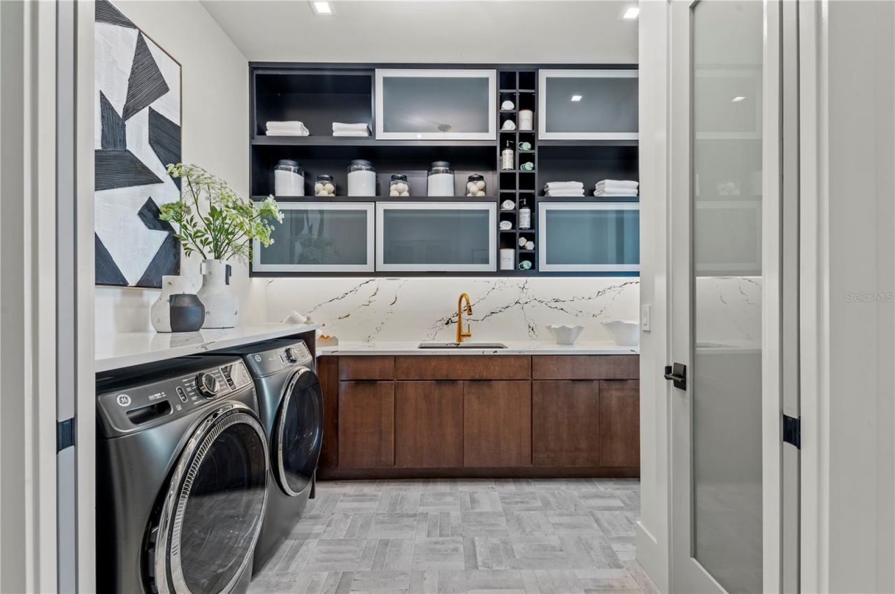 800 Blue Shell Loop, Sarasota, FL 34240 Photo