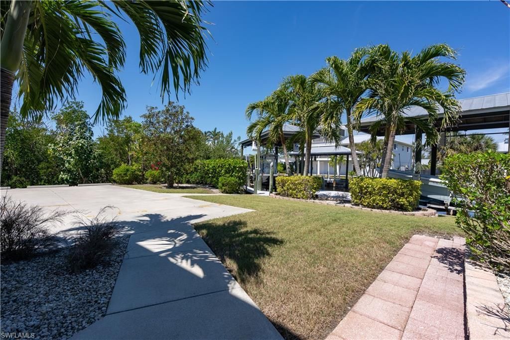 7940 Lobean Ln, Bokeelia, FL 33922 Photo