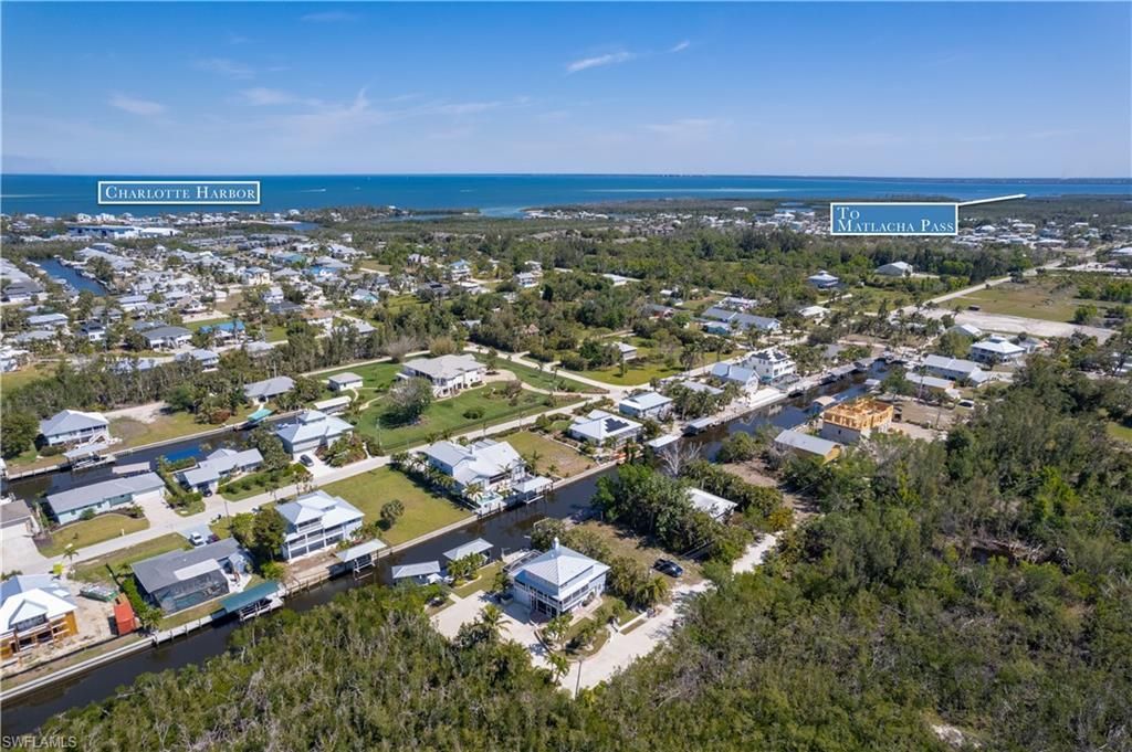 7940 Lobean Ln, Bokeelia, FL 33922 Photo