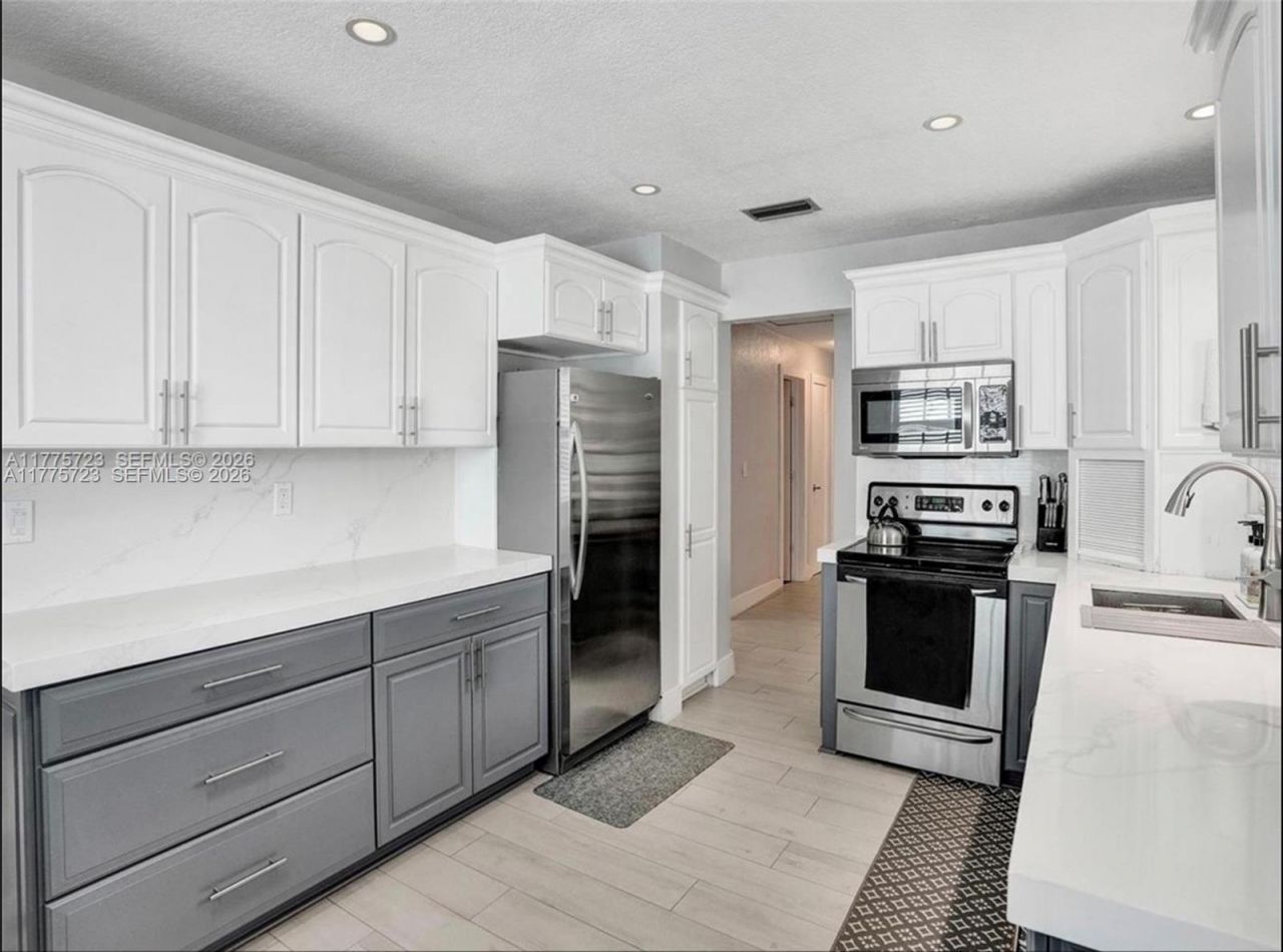 217 SE 5th St, Dania Beach, FL 33004 Photo