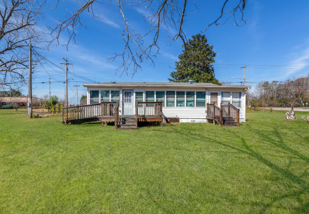 126 N Hwy 52 Photo 14