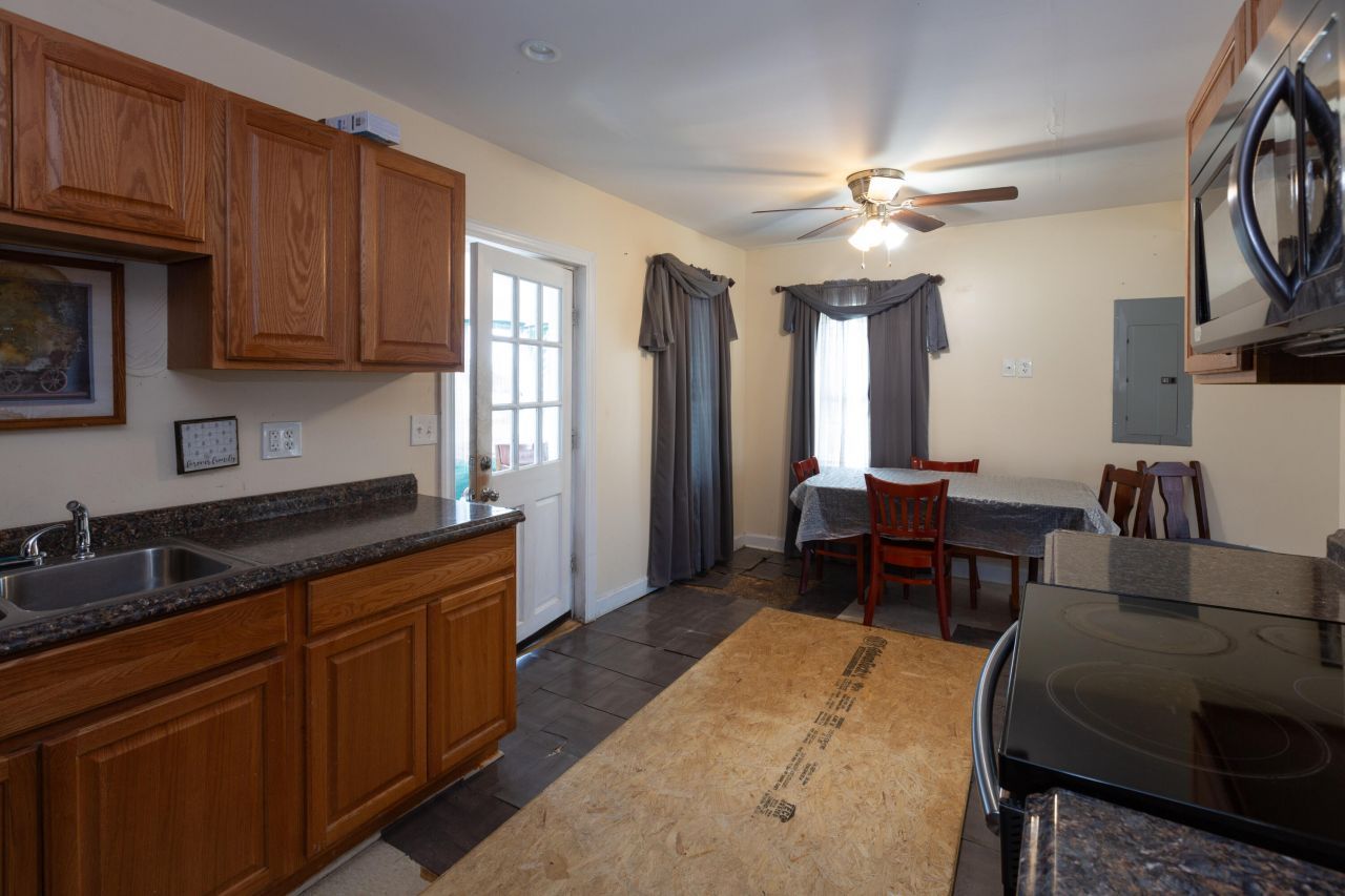 126 N Hwy 52 Photo 31