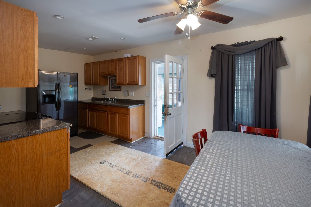 126 N Hwy 52 Photo 32