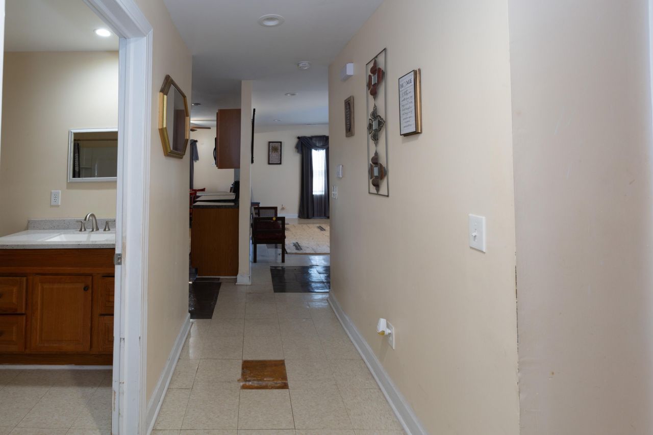 126 N Hwy 52 Photo 38