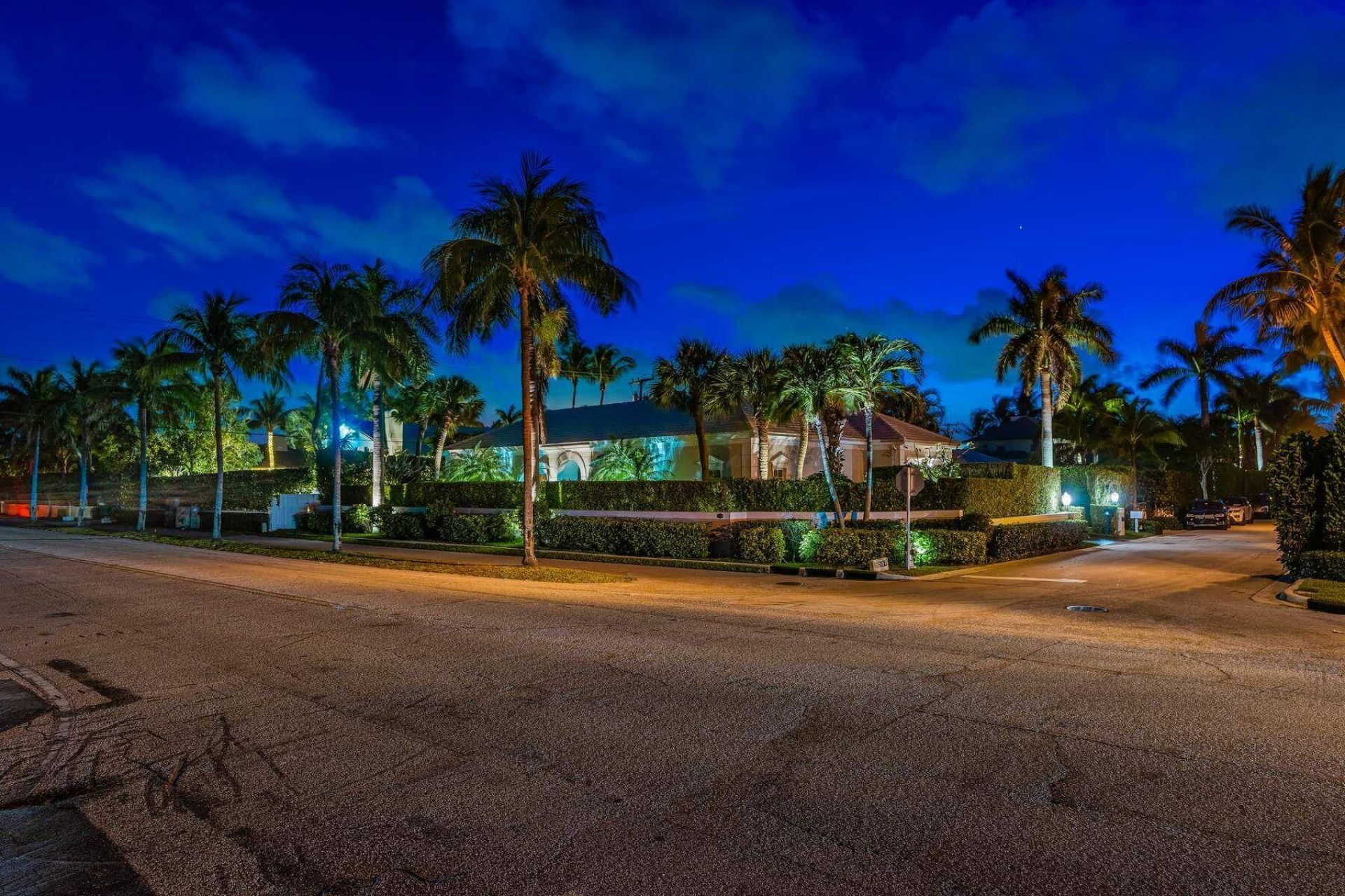 710 N County Road, Palm Beach, FL 33480 Photo