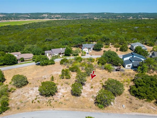 800 Wesley Ridge DR, Spicewood, TX 78669