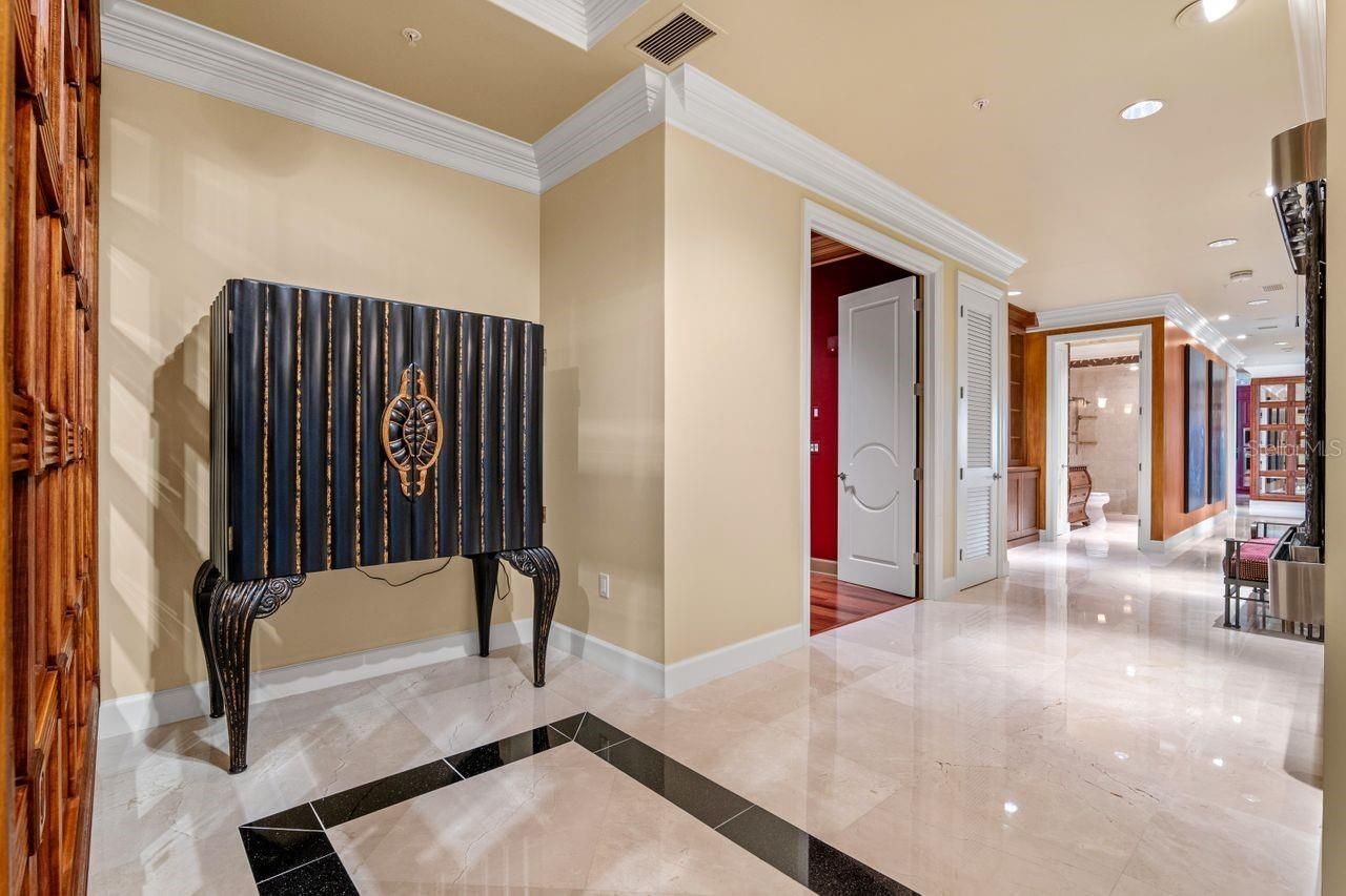 100 S Eola Drive, Unit 119, Orlando, FL 32801 Photo