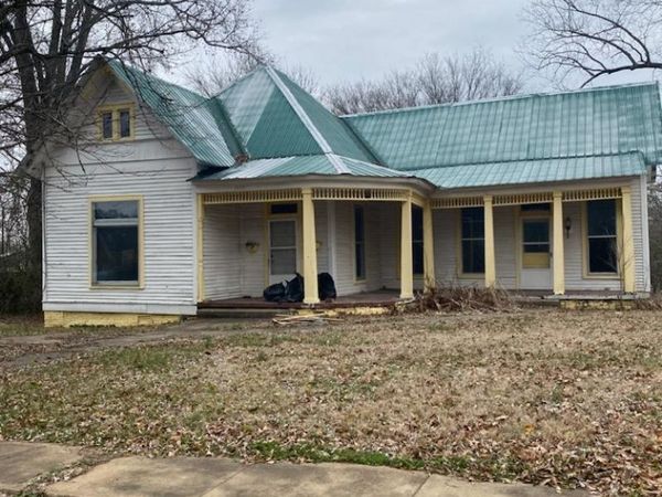 12112 MAIN ST, Mason, TN 38049