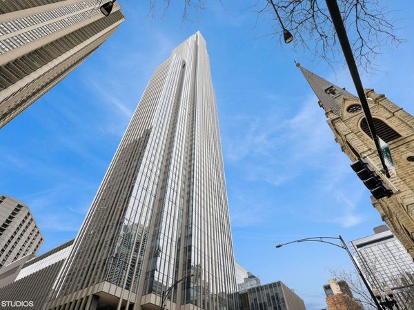 14 W Superior Street, Unit 4403, Chicago, IL 60654