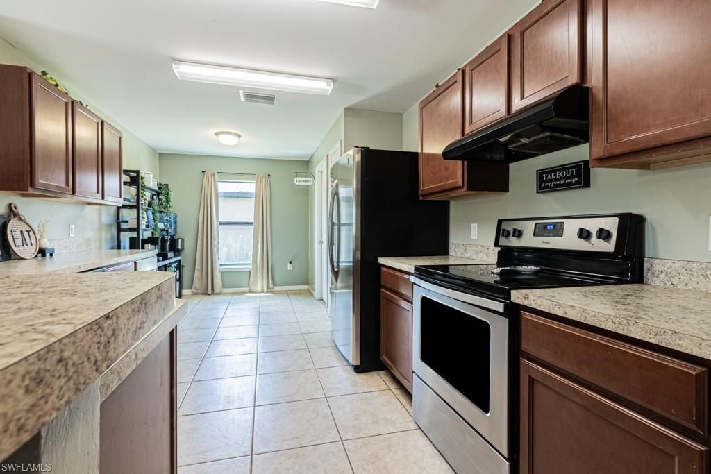 163 Shadow Lakes Dr, Lehigh Acres, FL 33974 Photo