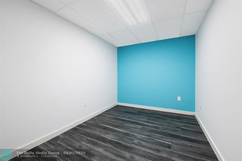 2817 E Oakland Park Blvd, Fort Lauderdale, FL 33306 Photo