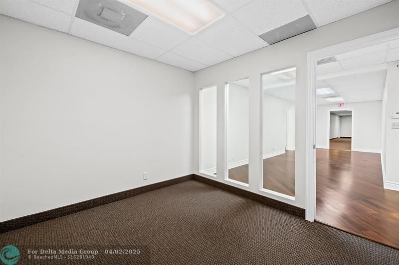 2817 E Oakland Park Blvd, Fort Lauderdale, FL 33306 Photo