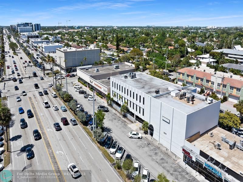 2817 E Oakland Park Blvd, Fort Lauderdale, FL 33306 Photo