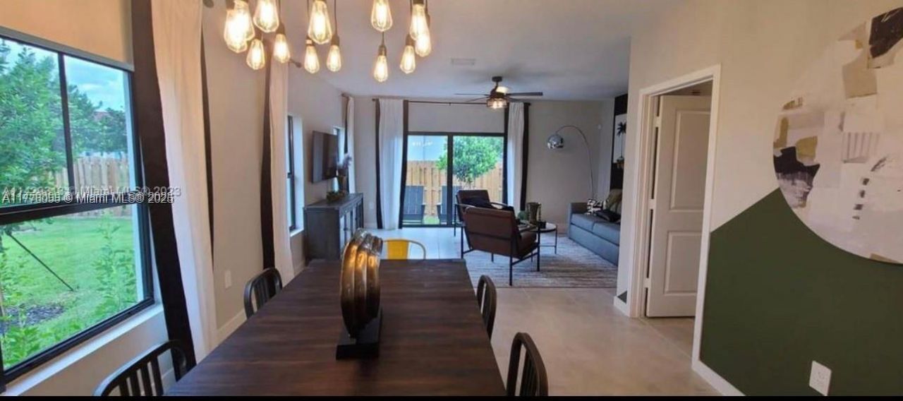 305 NE 1st Dr, Unit 305, Florida City, FL 33034 Photo